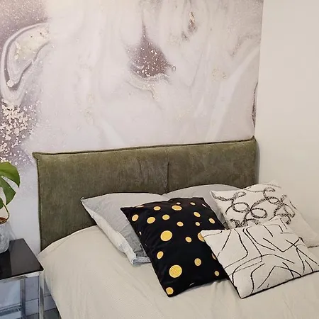 Lejlighed Big For 10p Parking Free Close Station Metro Paris