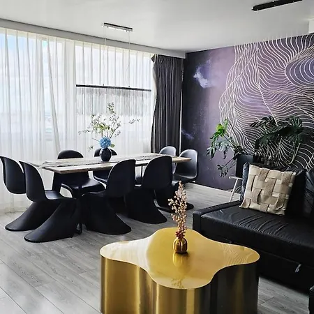 Big For 10p Parking Free Close Station Metro * Paris